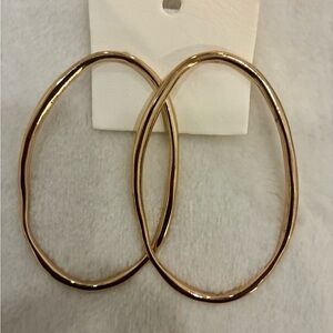 Free People OversiZed Gold Oval Earrings Never Worn
